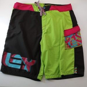 Oakley Board Shorts - Size 38 - w/attached comb